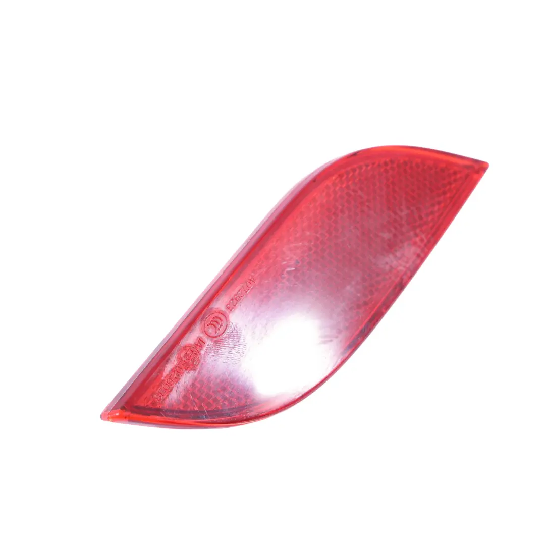 Paraurti Luce Riflettore Posteriore Destro per Audi A1 8X con numero di parte 8X0945106 Audi A1 8X Paraurti Luce Riflettore Posteriore Destro - SKU 8X0945106 - Numero di parte 8X0945106