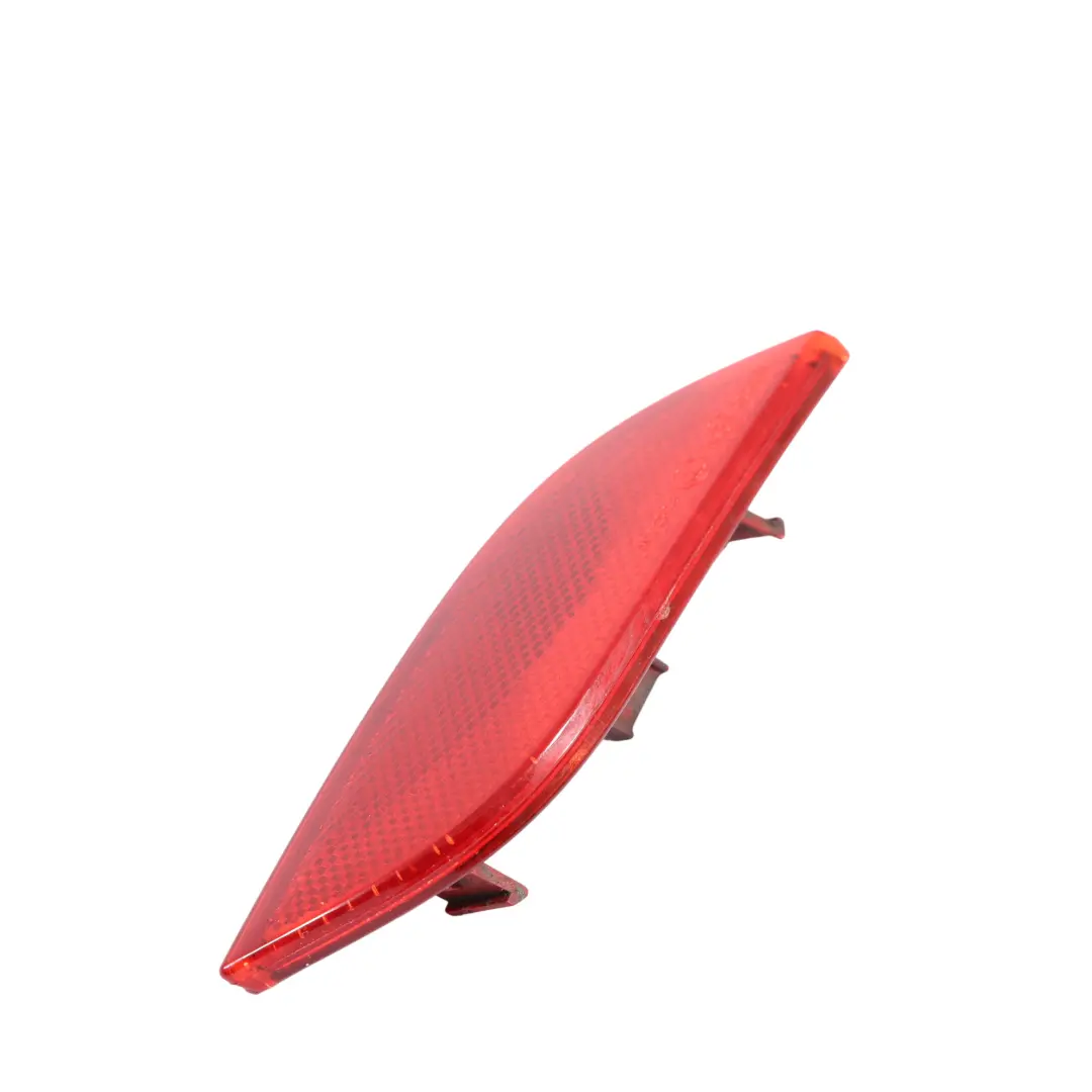 Parachoques Luz Reflector Trasero Derecho para Audi A1 8X con número de pieza 8X0945106 Audi A1 8X Parachoques Luz Reflector Trasero Derecho - SKU 8X0945106 - Número de pieza 8X0945106