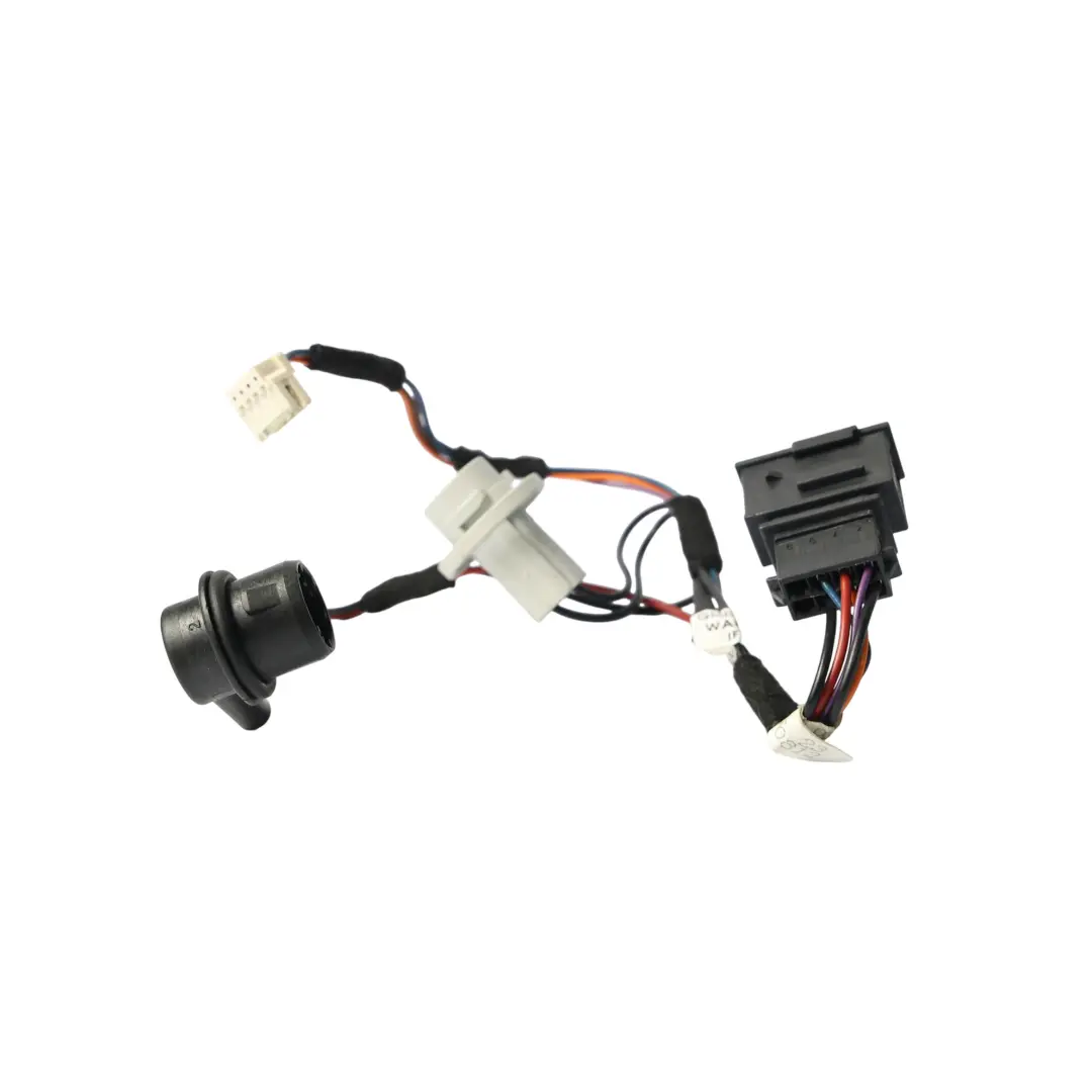 Cableado Luz Trasera Izquierda Derecha para Audi A1 8X con número de pieza 8X0945221 Audi A1 8X Cableado Luz Trasera Izquierda Derecha - SKU 8X0945221 - Número de pieza 8X0945221