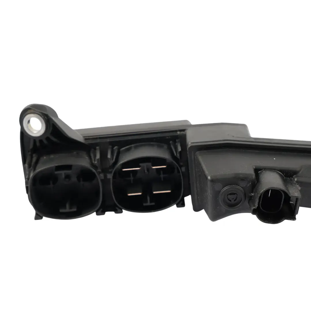 Connecteur Borne Positive Batterie Urgence pour BMW X3 G01 G11 G12 G30 G31 à propos du numéro de pièce 9339823 BMW X3 G01 G11 G12 G30 G31 Connecteur Borne Positive Batterie Urgence - SKU 9339823 - Numéro de pièce 9339823