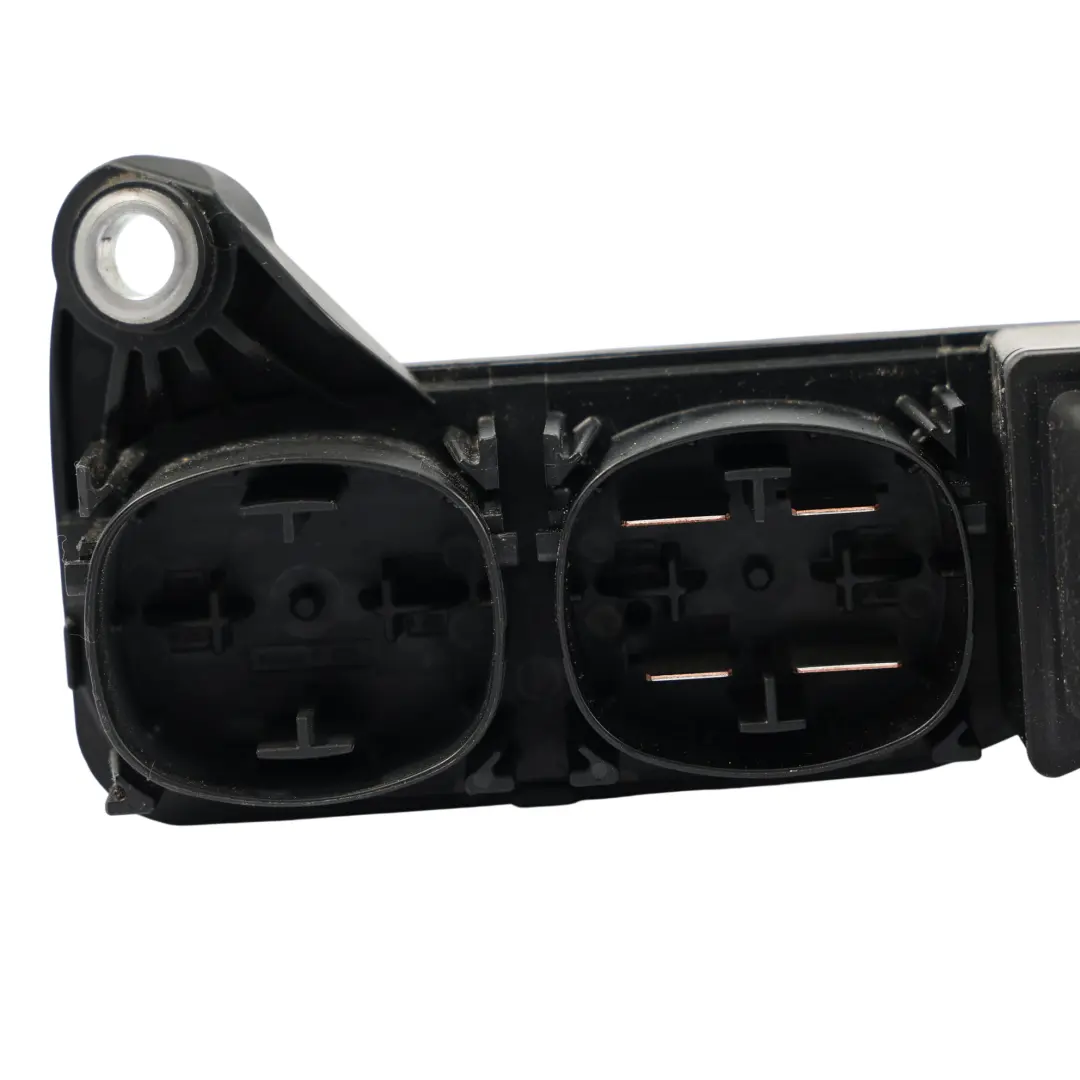 Positive Terminal Pint Jump Start para BMW X3 G01 G11 G12 G30 G31 Battery con número de pieza 9339823 BMW X3 G01 G11 G12 G30 G31 Battery Positive Terminal Pint Jump Start - SKU 9339823 - Número de pieza 9339823