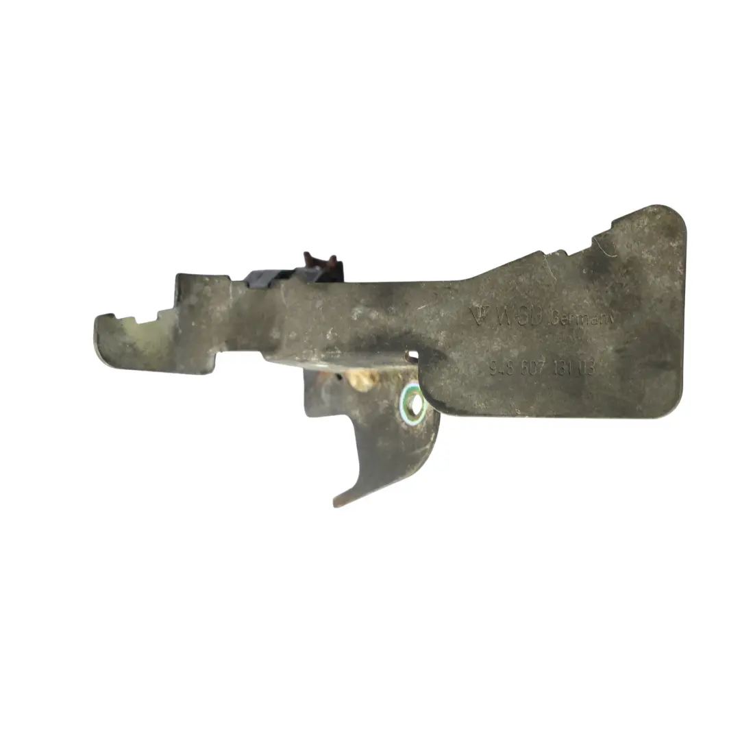 Porsche Cayenne Turbo 9PA Soporte De Alternador Embellecedor - SKU 94860713103 - Número de pieza 94860713103