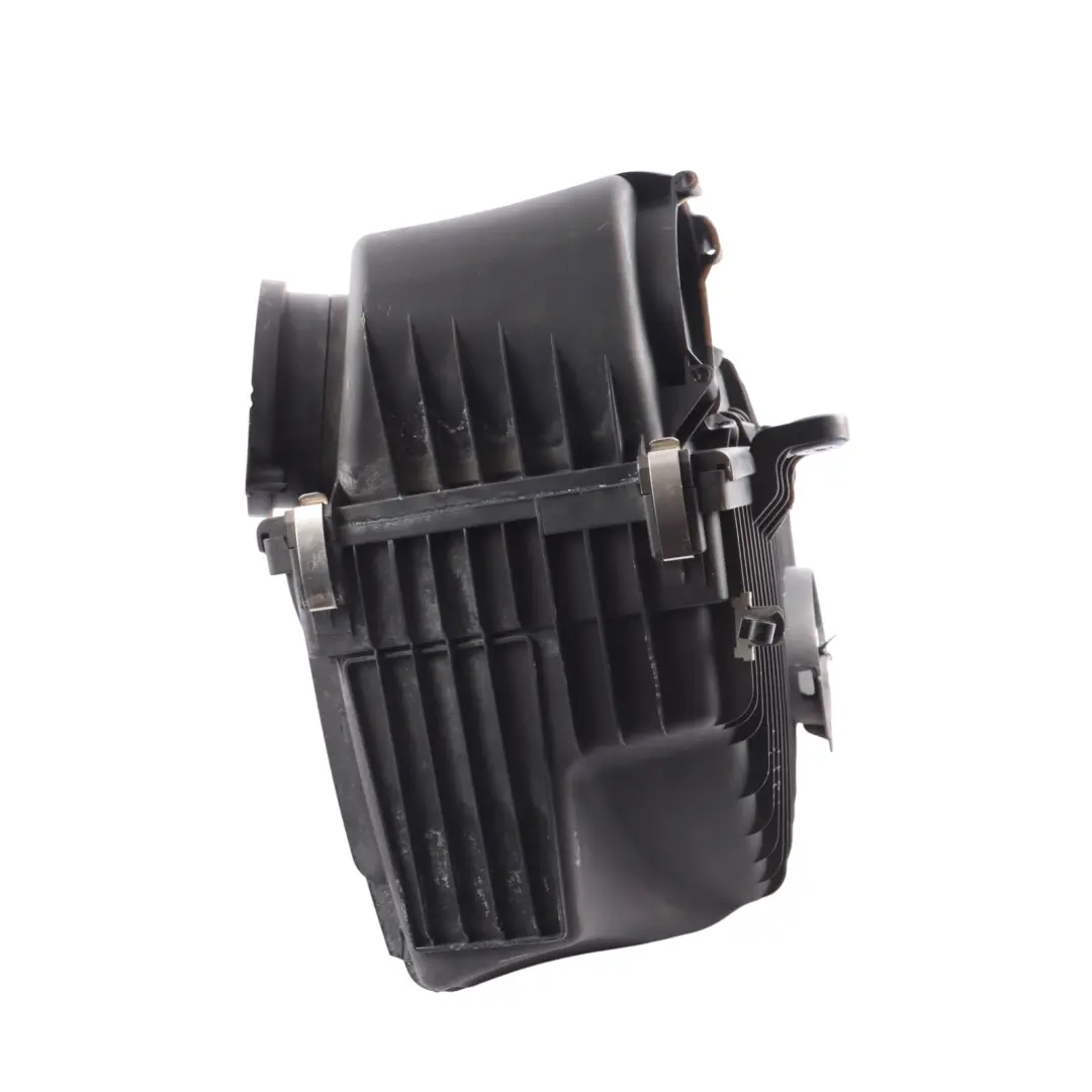 Filter Box Housing Muffler 3.0 TDI Diesel 7P0129601 to Porsche Cayenne 92A Air with Part number 95811002240 Porsche Cayenne 92A Air Filter Box Housing Muffler 3.0 TDI Diesel 7P0129601 - SKU 95811002240 - Part number 95811002240
