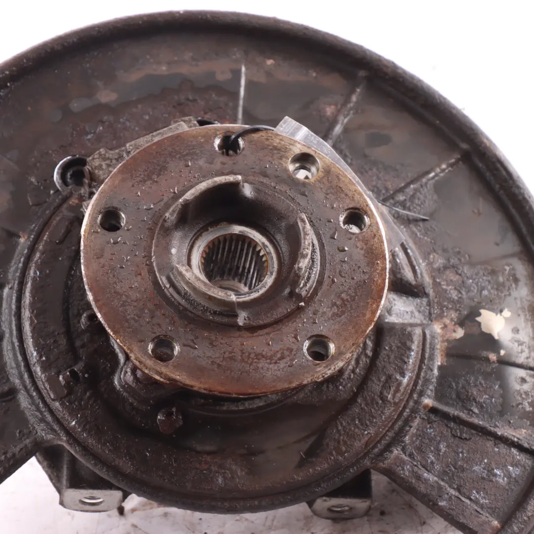 Moyeu Porte-Roue Arrière Gauche pour Porsche Cayenne 92A à propos du numéro de pièce 95833161110 Porsche Cayenne 92A Moyeu Porte-Roue Arrière Gauche - SKU 95833161110 - Numéro de pièce 95833161110