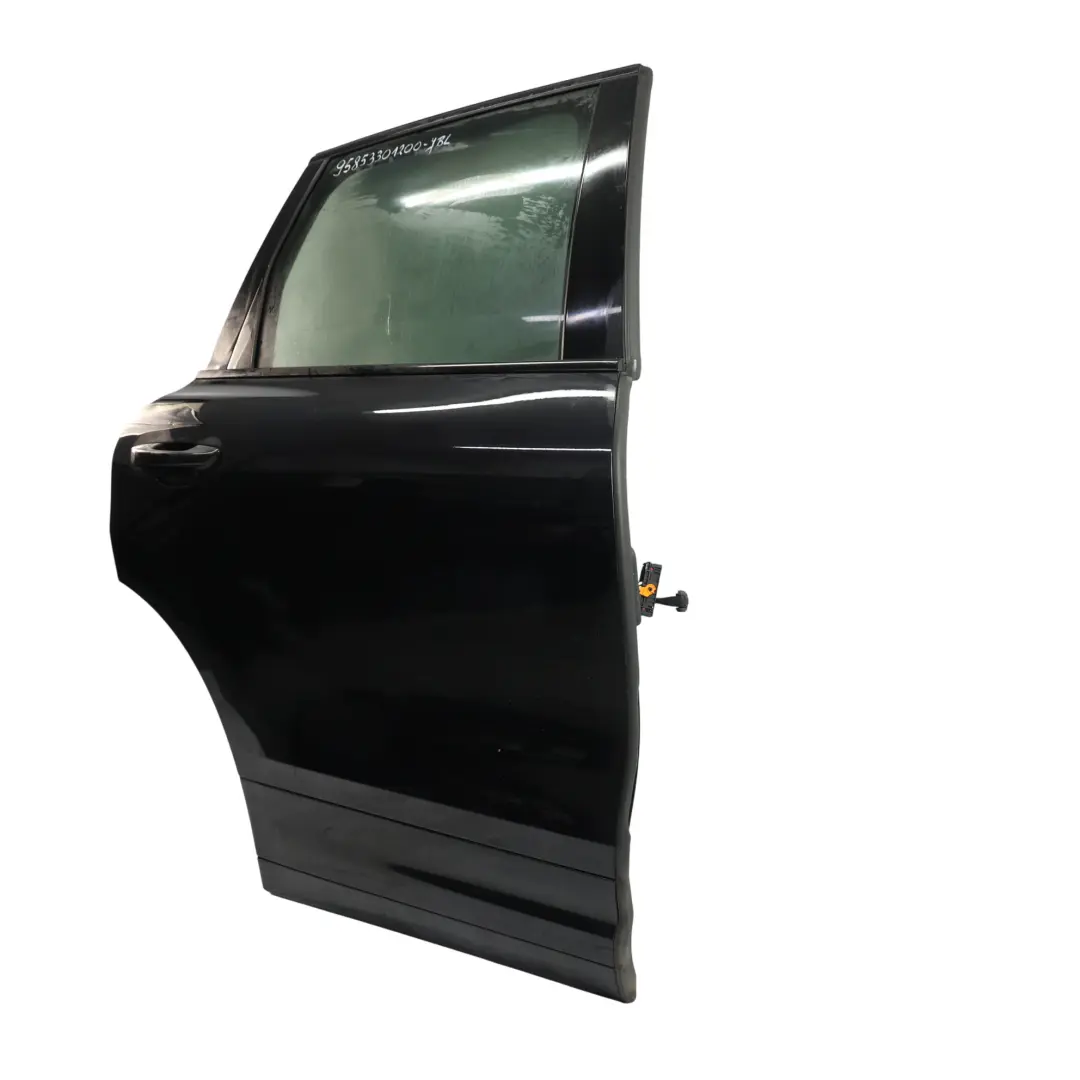 Porta Posteriore Destra Jet Black Metallic - C9X per Porsche Cayenne 92A con numero di parte 95853301200 Porsche Cayenne 92A Porta Posteriore Destra Jet Black Metallic - C9X - SKU 95853301200-JBL - Numero di parte 95853301200