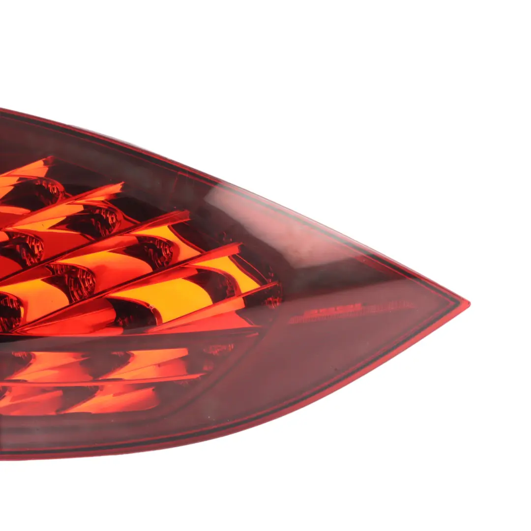 Porsche Cayenne 92a Rear Taillight Tailgate Light Lamp Right O/s - SKU 95863109622 - Part number 95863109622