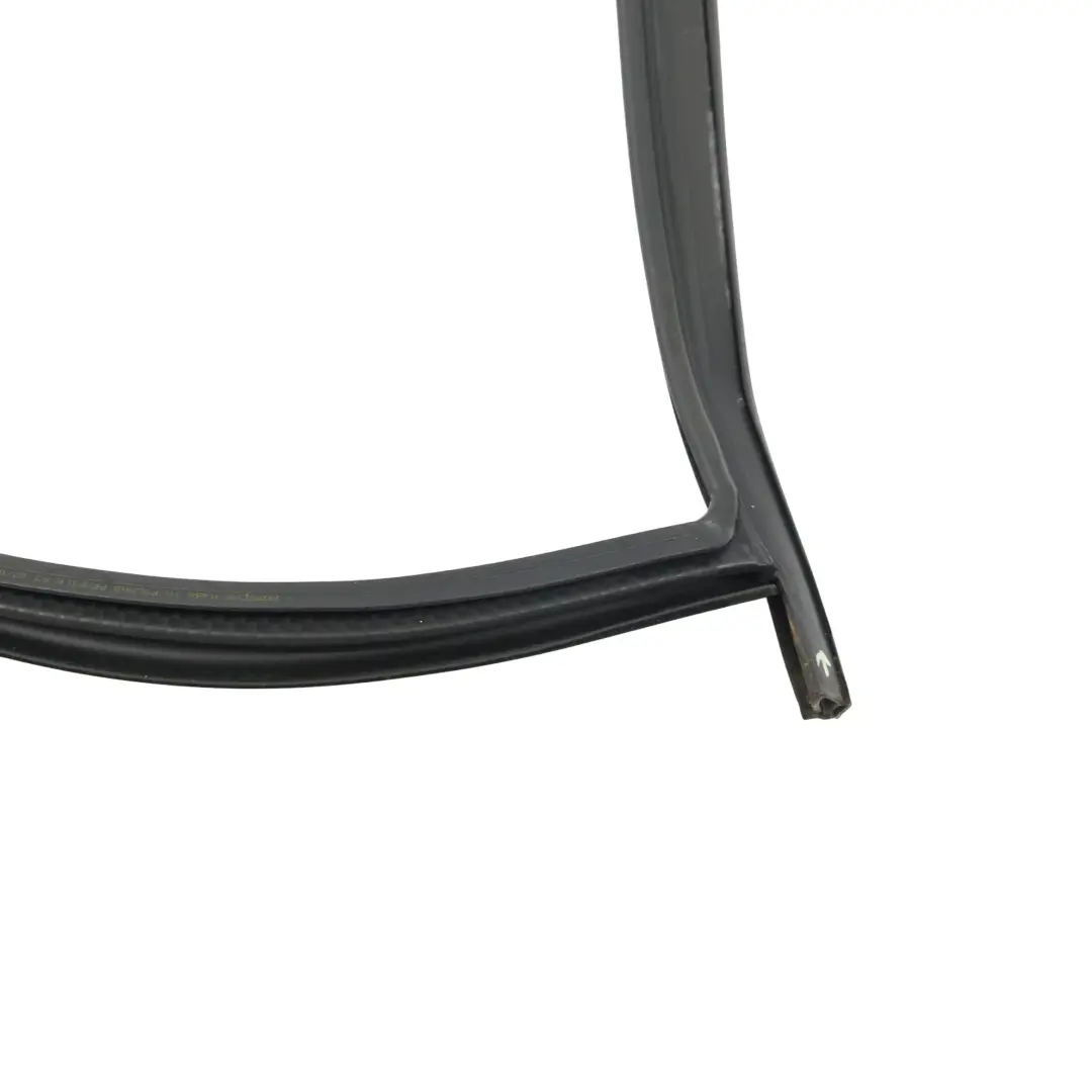 Joint D'Étanchéité Guide Vitre Arrière Gauche pour Porsche Macan 95B à propos du numéro de pièce 95B839431 Porsche Macan 95B Joint D'Étanchéité Guide Vitre Arrière Gauche - SKU 95B839431 - Numéro de pièce 95B839431