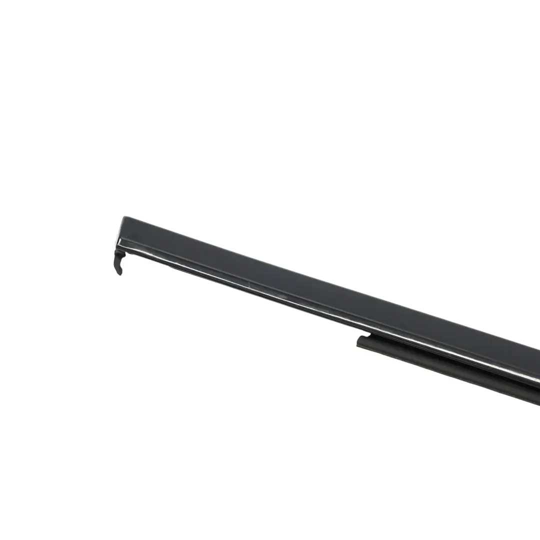 Porsche Macan 95B Rear Door Weatherstrip Moulding Trim Left N/S Black - SKU 95B839475A - Part number 95B839475A