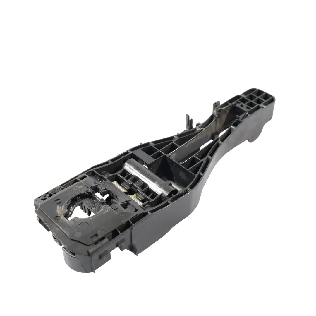 Maniglia Porta Staffa Esterna Posteriore Sinistra per Porsche Macan 95B con numero di parte 95B839885B Porsche Macan 95B Maniglia Porta Staffa Esterna Posteriore Sinistra - SKU 95B839885B - Numero di parte 95B839885B