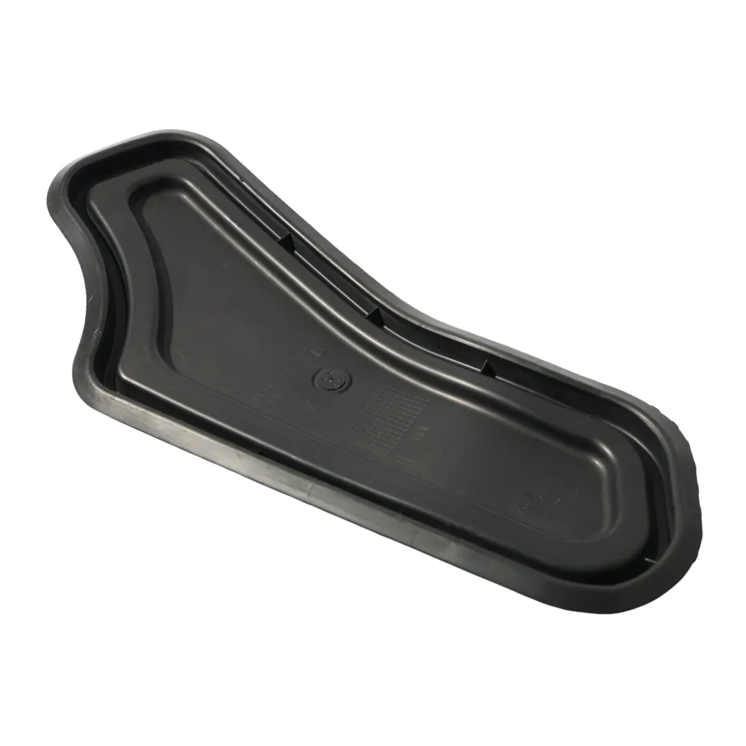 Tapa Panel Embellecedor Puerta Trasera Izquierda para Porsche Macan 95B con número de pieza 95B839915D Porsche Macan 95B Tapa Panel Embellecedor Puerta Trasera Izquierda - SKU 95B839915D - Número de pieza 95B839915D