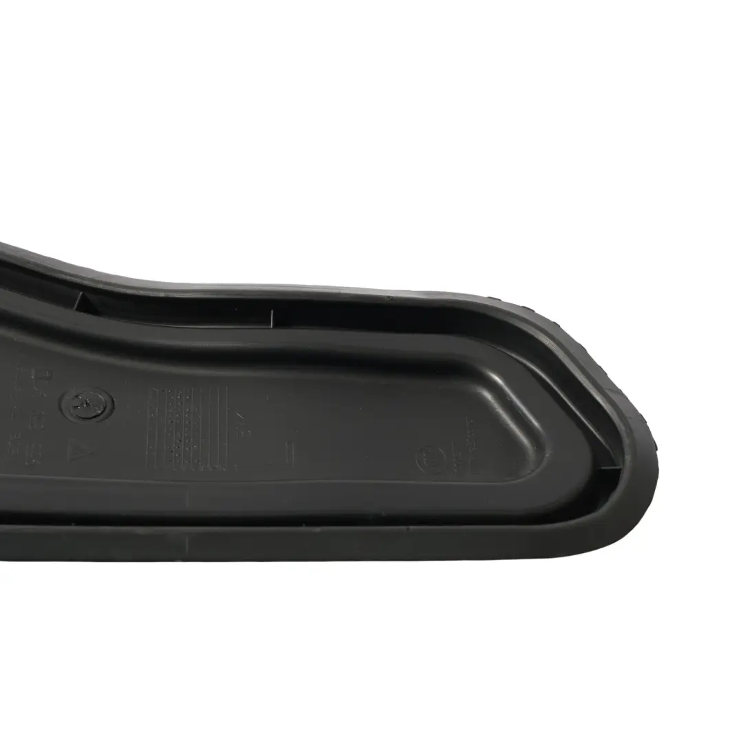 Tapa Panel Embellecedor Puerta Trasera Izquierda para Porsche Macan 95B con número de pieza 95B839915D Porsche Macan 95B Tapa Panel Embellecedor Puerta Trasera Izquierda - SKU 95B839915D - Número de pieza 95B839915D