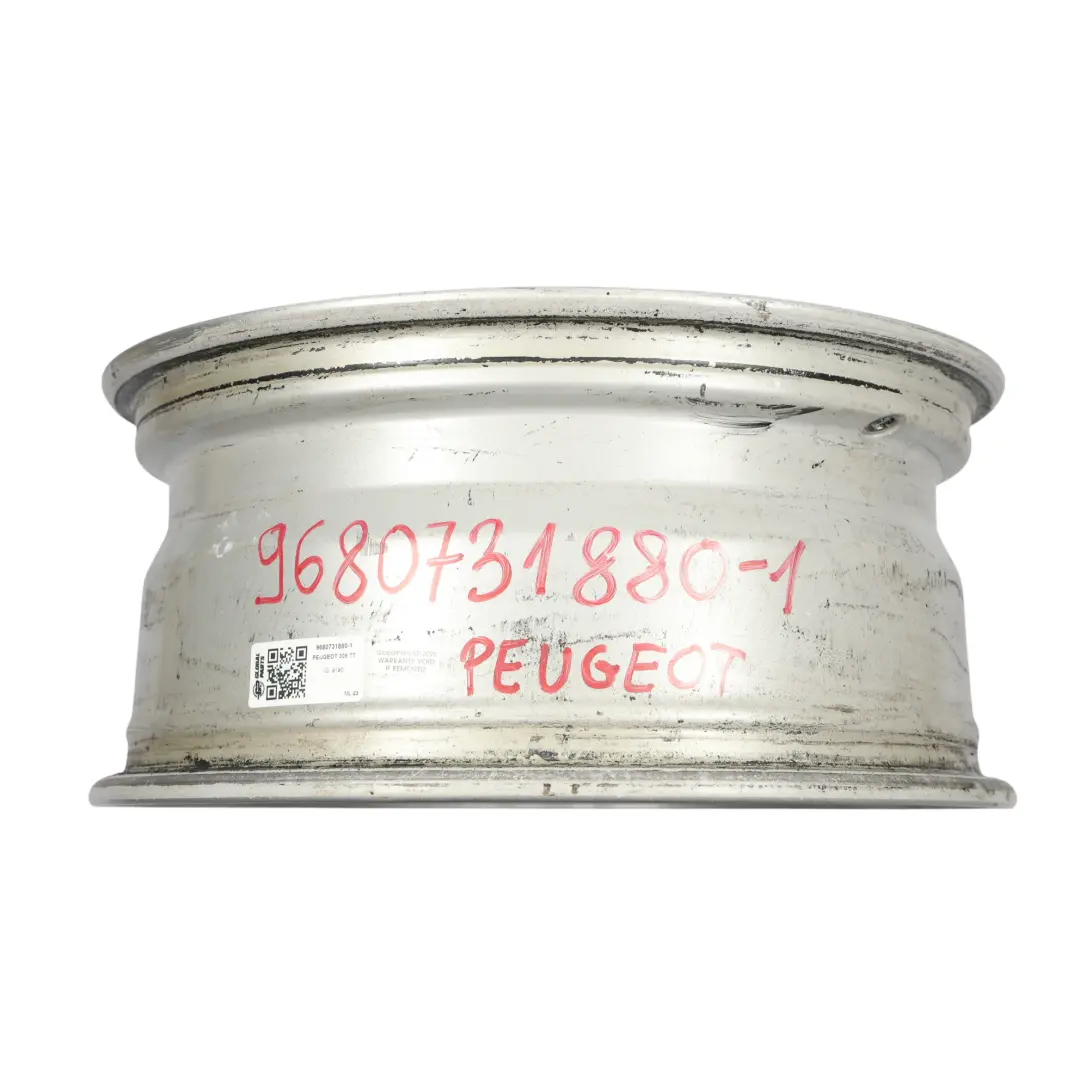 Jante En Alliage Argentée 17" 7,5J ET:32 pour Peugeot 308 à propos du numéro de pièce 9680731880 Peugeot 308 Jante En Alliage Argentée 17" 7,5J ET:32 - SKU 9680731880-1 - Numéro de pièce 9680731880