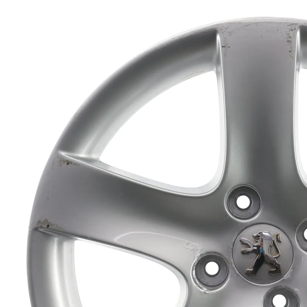 Srebrna Felga Aluminiowa 17" 7.5J ET:32 do Peugeot 308 o numerze 9680731880 Peugeot 308 Srebrna Felga Aluminiowa 17" 7.5J ET:32 - SKU 9680731880-1 - Numer Części 9680731880