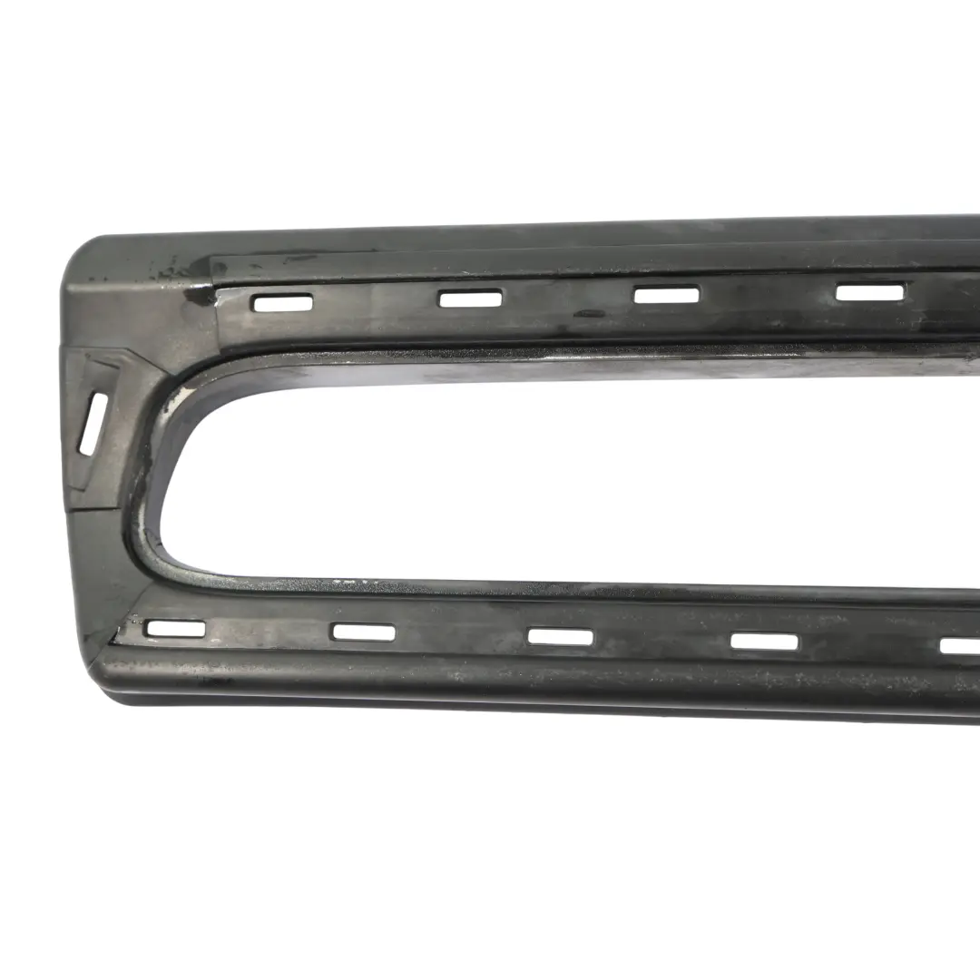 Ramka Zderzaka Przedniego Przód Środkowa do Porsche Boxster S 986 o numerze 98650555500 Porsche Boxster S 986 Ramka Zderzaka Przedniego Przód Środkowa - SKU 98650555500 - Numer Części 98650555500