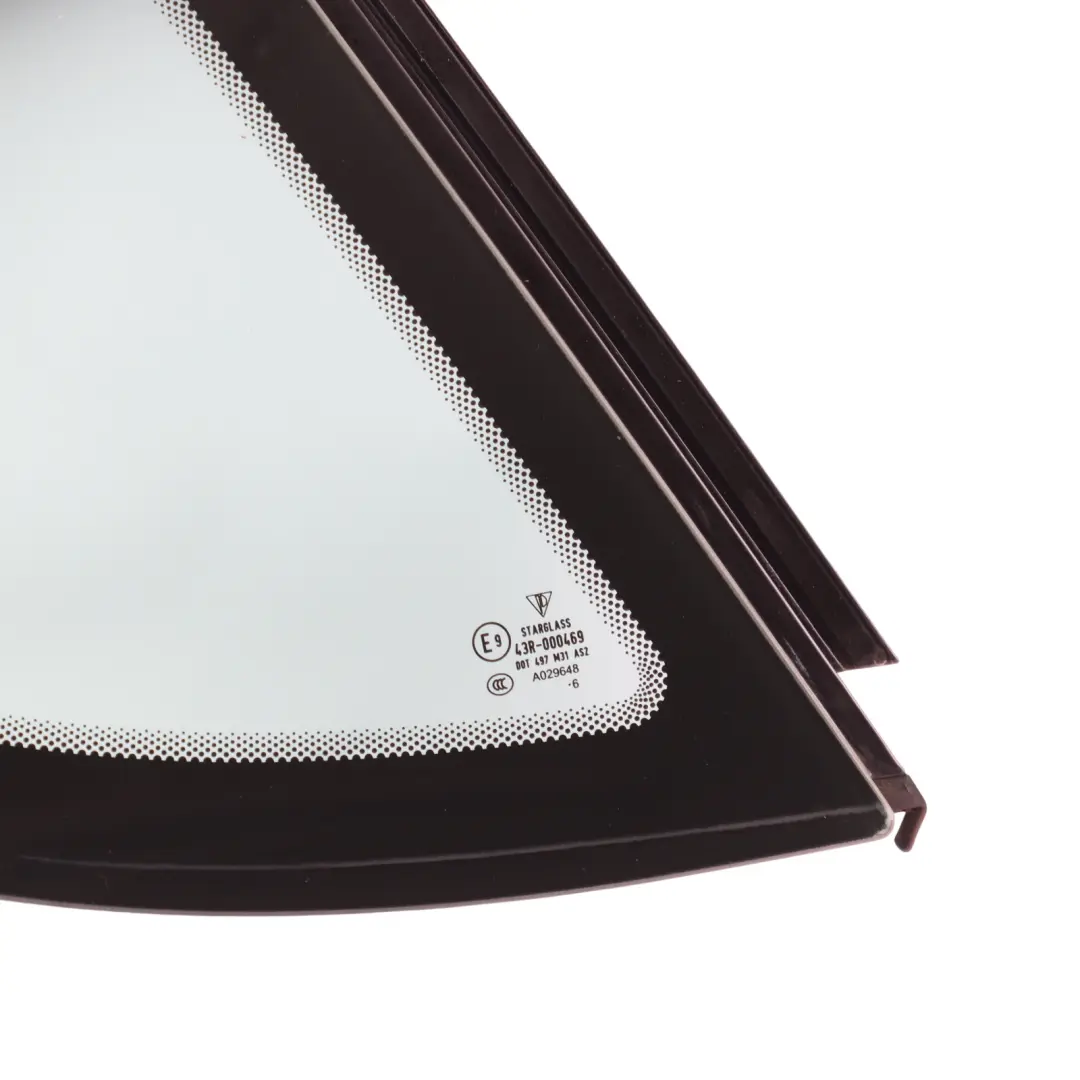 987C Ventana Lateral Fija Trasera Derecha para Porsche Cayman con número de pieza 98754311200 Porsche Cayman 987C Ventana Lateral Fija Trasera Derecha - SKU 98754311200 - Número de pieza 98754311200