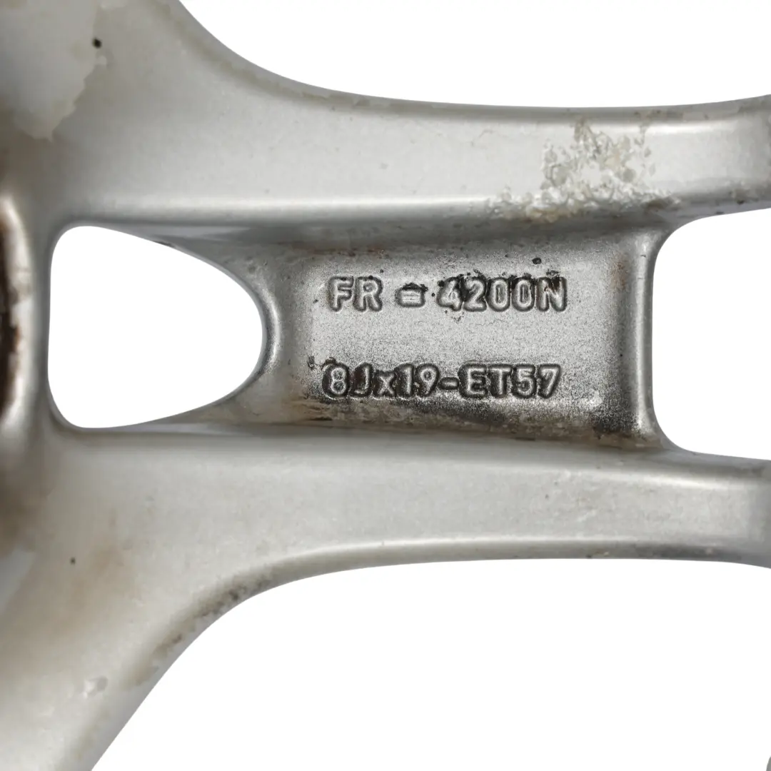 Jante En Alliage Argentée 19" 8J ET:57 pour Porsche 987 997 à propos du numéro de pièce 99736215601 Porsche 987 997 Jante En Alliage Argentée 19" 8J ET:57 - SKU 99736215601-1 - Numéro de pièce 99736215601