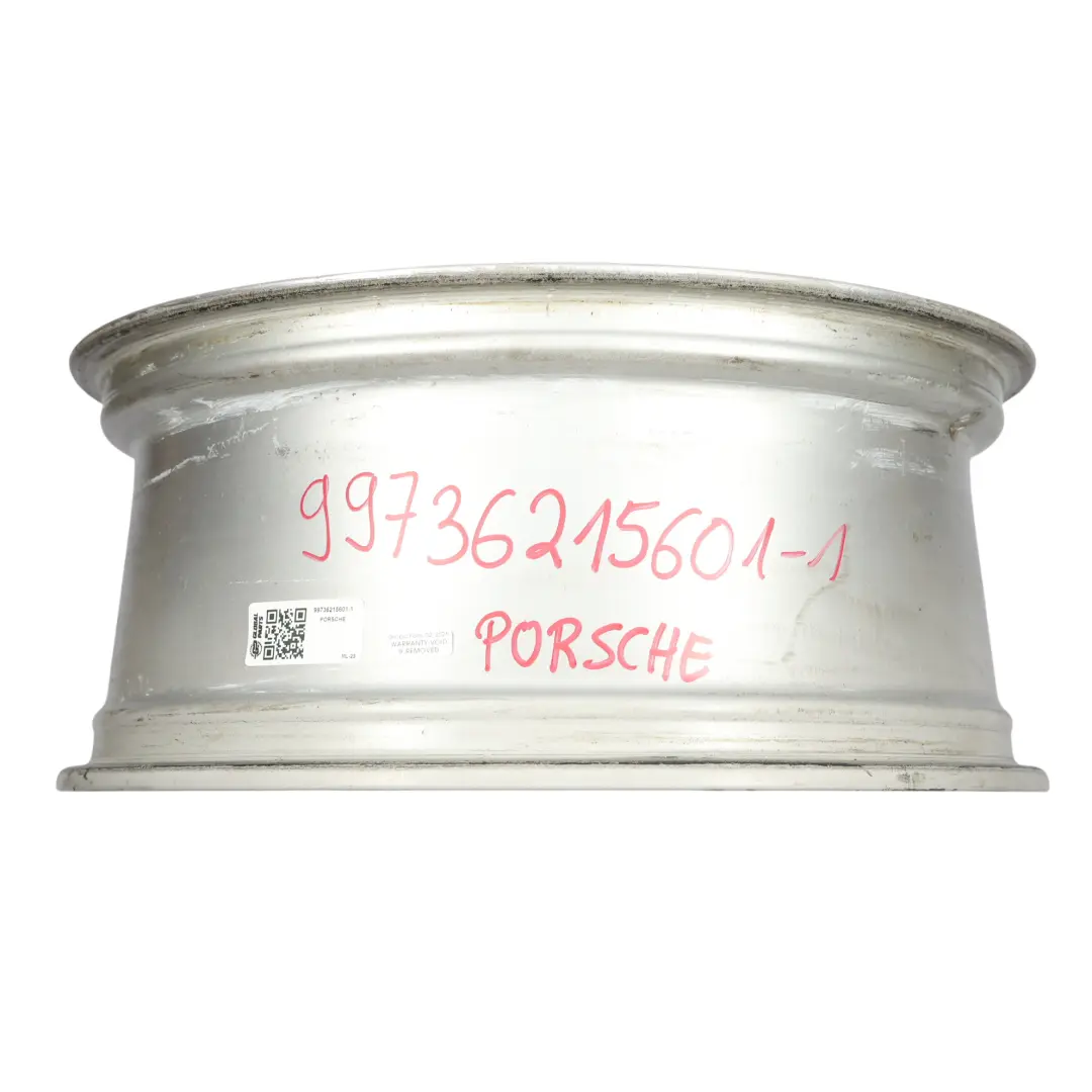 Jante En Alliage Argentée 19" 8J ET:57 pour Porsche 987 997 à propos du numéro de pièce 99736215601 Porsche 987 997 Jante En Alliage Argentée 19" 8J ET:57 - SKU 99736215601-1 - Numéro de pièce 99736215601
