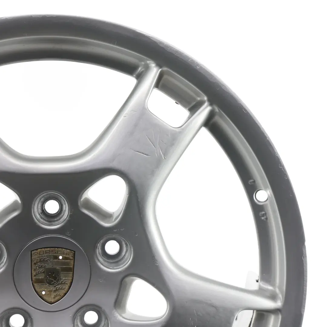 Argento Aragosta Cerchio In Lega 19" 8J ET:57 per Porsche 987 997 con numero di parte 99736215601 Porsche 987 997 Argento Aragosta Cerchio In Lega 19" 8J ET:57 - SKU 99736215601-2 - Numero di parte 99736215601