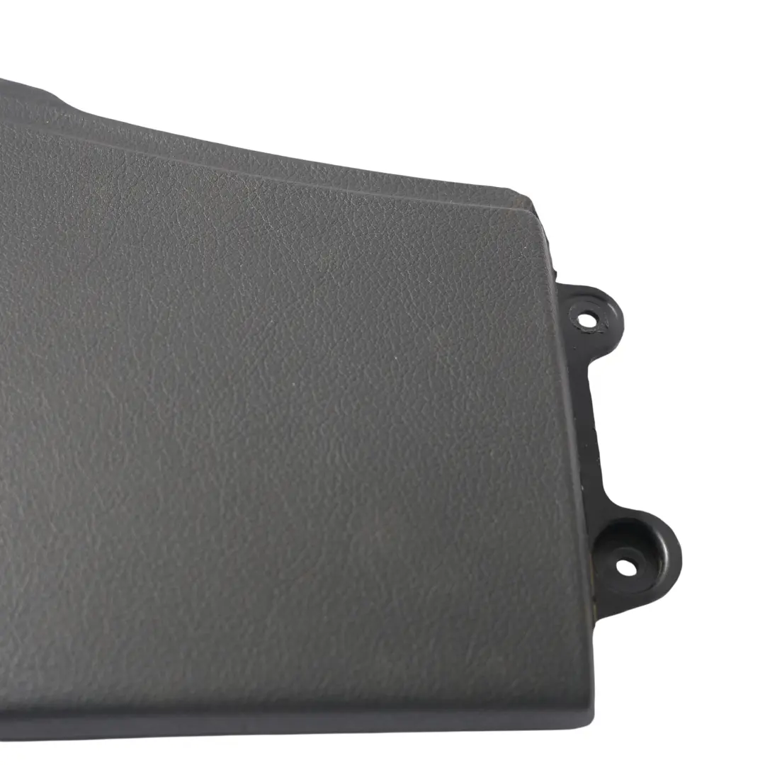 Pannello Cruscotto Inferiore Nero Destro per Porsche Boxster Cayman 987 con numero di parte 99755311805 Porsche Boxster Cayman 987 Pannello Cruscotto Inferiore Nero Destro - SKU 99755311805 - Numero di parte 99755311805