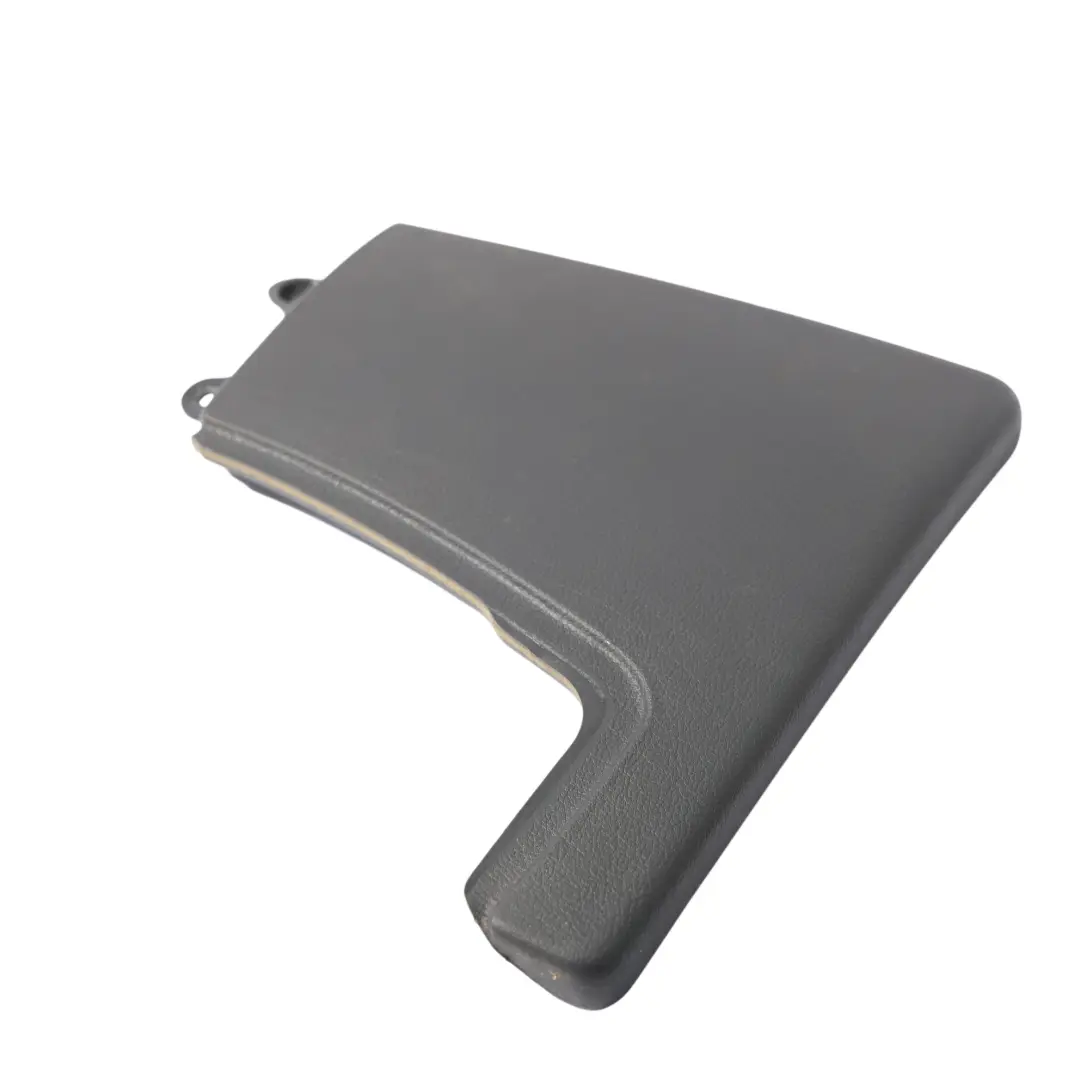 Panel Inferior Negro Derecha para Porsche Boxster Cayman 987 con número de pieza 99755311805 Porsche Boxster Cayman 987 Panel Inferior Negro Derecha - SKU 99755311805 - Número de pieza 99755311805