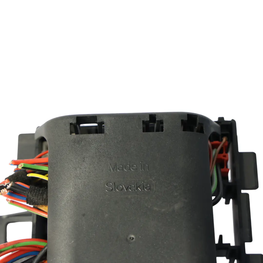 987C Modulo Elettrico Fusibili Scatola Controllo Relè per Porsche Cayman con numero di parte 99761011001 Porsche Cayman 987C Modulo Elettrico Fusibili Scatola Controllo Relè - SKU 99761011001 - Numero di parte 99761011001