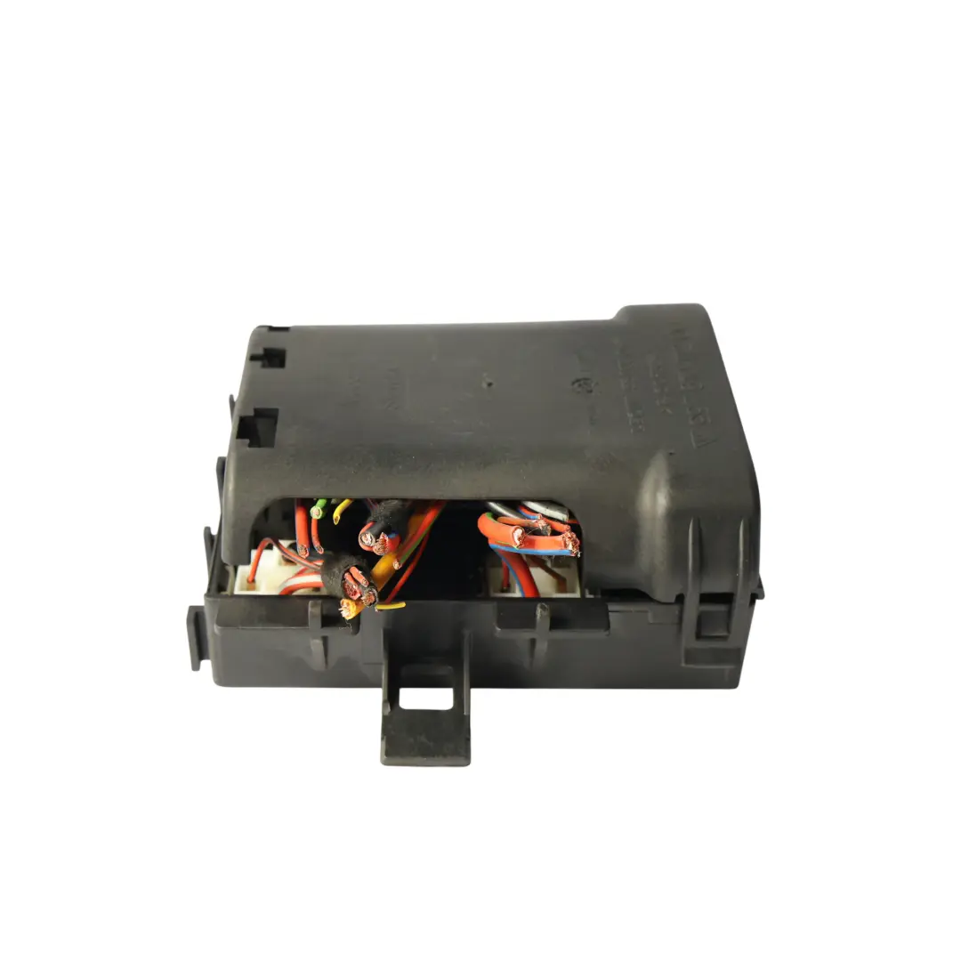 987C Modulo Elettrico Fusibili Scatola Controllo Relè per Porsche Cayman con numero di parte 99761011001 Porsche Cayman 987C Modulo Elettrico Fusibili Scatola Controllo Relè - SKU 99761011001 - Numero di parte 99761011001