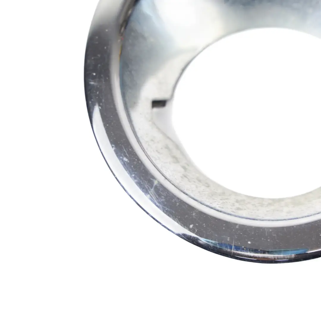 Osłona Światła Przeciwmgielnego Prawy Przód do Land Rover L319 o numerze 9H22-046C32-B Land Rover L319 Osłona Światła Przeciwmgielnego Prawy Przód - SKU 9H22-046C32-B - Numer Części 9H22-046C32-B