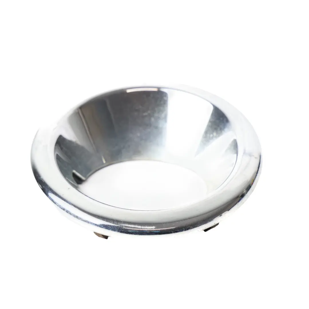 Paraurti Anteriore Fendinebbia Destra per Land Rover Discovery 3 L319 con numero di parte 9H22-046C32-B Land Rover Discovery 3 L319 Paraurti Anteriore Fendinebbia Destra - SKU 9H22-046C32-B - Numero di parte 9H22-046C32-B