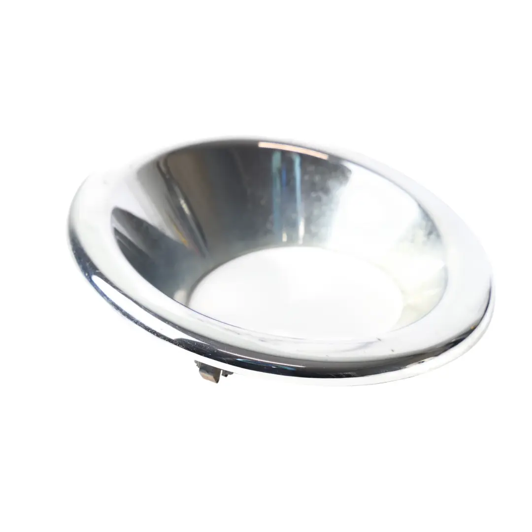 Cache De Feu Antibrouillard Avant Droit pour Land Rover L319 à propos du numéro de pièce 9H22-046C32-B Land Rover L319 Cache De Feu Antibrouillard Avant Droit - SKU 9H22-046C32-B - Numéro de pièce 9H22-046C32-B