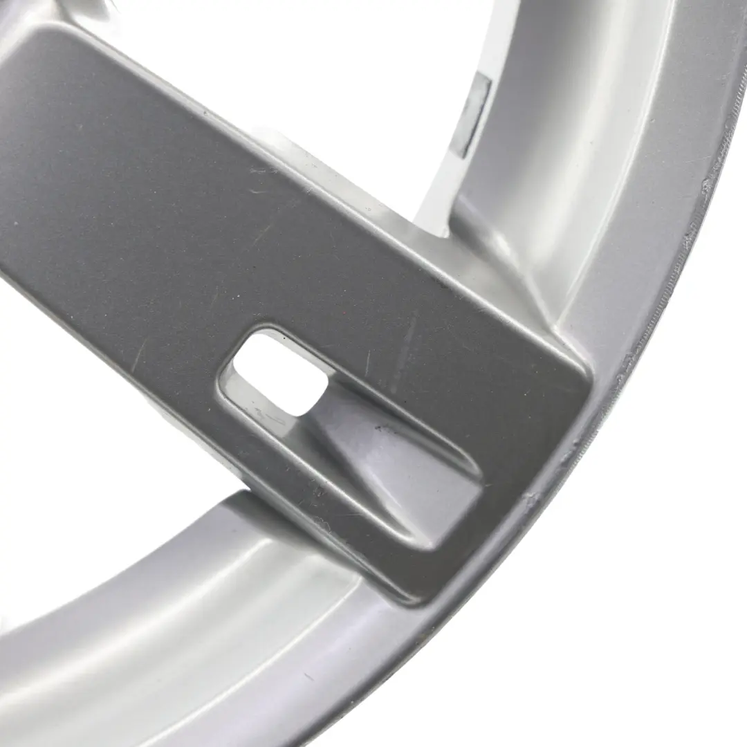 Felga Aluminiowa Srebrna 19" 8J ET:53 do Land Rover Discovery 3 o numerze 9H22-1007-AA Land Rover Discovery 3 Felga Aluminiowa Srebrna 19" 8J ET:53 - SKU 9H22-1007-AA-1 - Numer Części 9H22-1007-AA