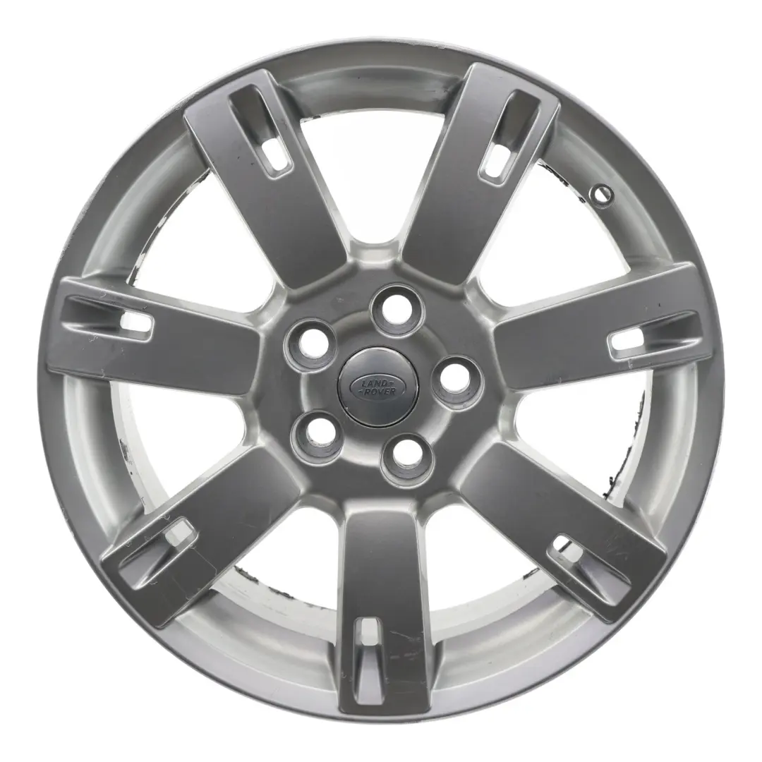 Srebrna Felga Aluminiowa 19" 8J ET:53 do Land Rover Discovery 3 o numerze 9H22-1007-AA Land Rover Discovery 3 Srebrna Felga Aluminiowa 19" 8J ET:53 - SKU 9H22-1007-AA-2 - Numer Części 9H22-1007-AA