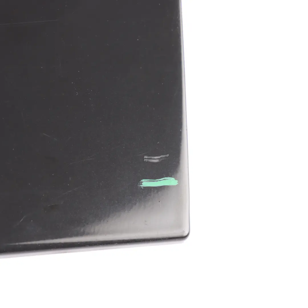 Trim Strip Cover Santorini Black - 820 to Land Rover Discovery 4 L319 Rear Tailgate with Part number 9H22-40706-A Land Rover Discovery 4 L319 Rear Tailgate Trim Strip Cover Santorini Black - 820 - SKU 9H22-40706-A-SAB - Part number 9H22-40706-A