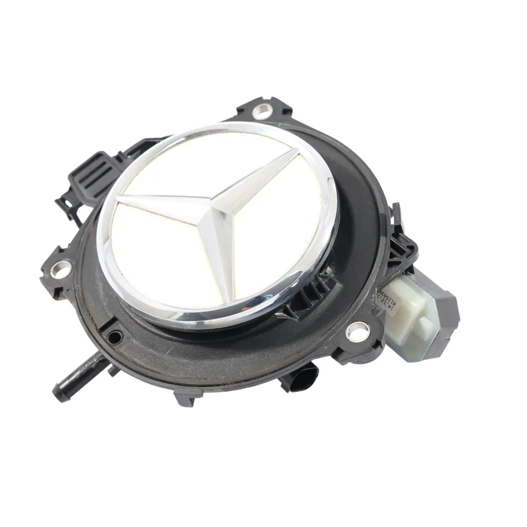 Mercedes GLC C253 Poignée De Coffre Hayon Badge Blanc Diamant - 799 - SKU A0997500300-DMW - Numéro de pièce A0997500300