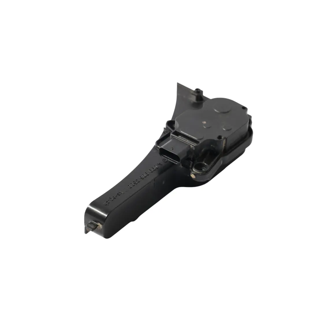 Motore Raffreddamento Radiatore Ventola Attuatore Parte Presa per Mercedes W205 con numero di parte A0999063500 Mercedes W205 Motore Raffreddamento Radiatore Ventola Attuatore Parte Presa - SKU A0999063500-1 - Numero di parte A0999063500