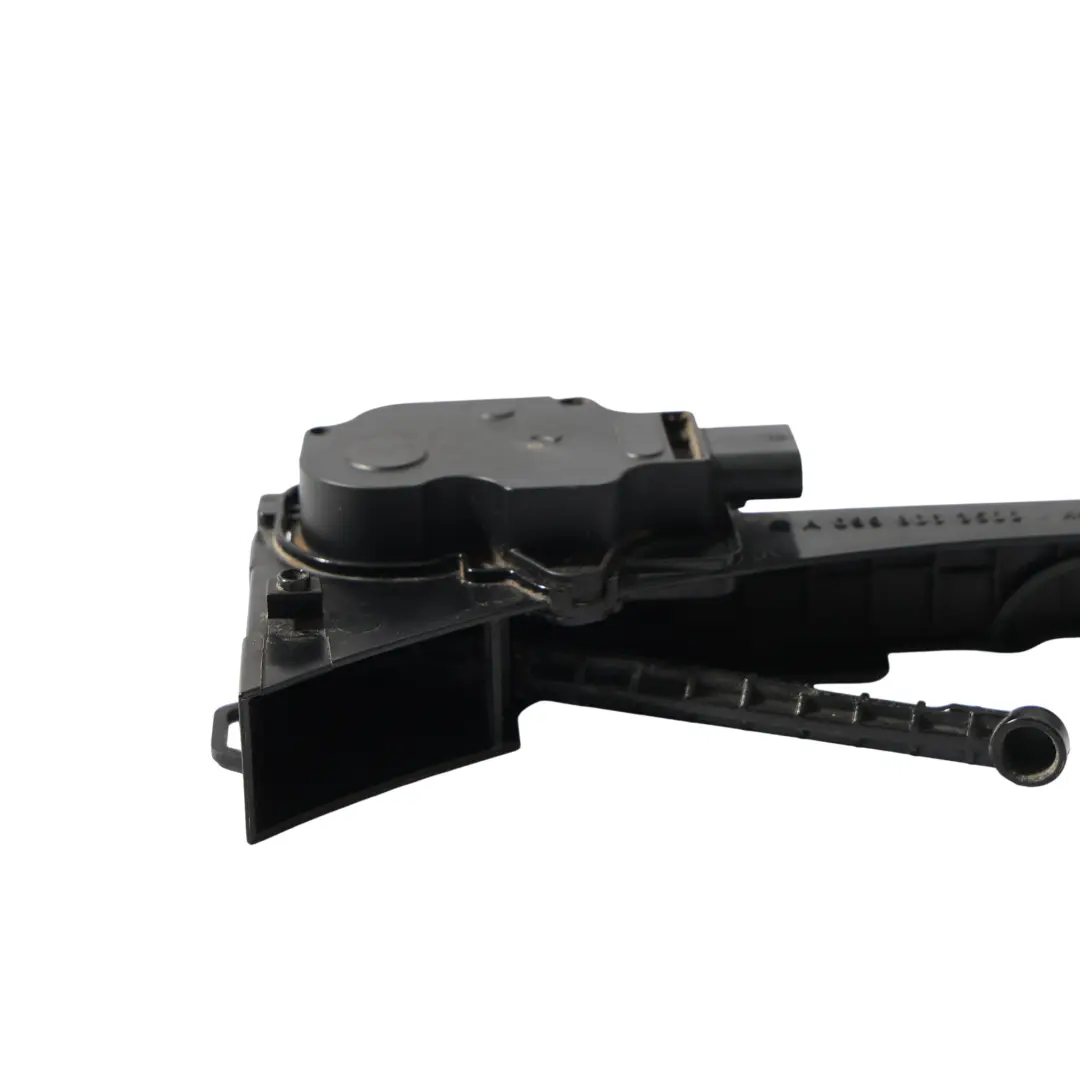 Mercedes W205 Motorkühlung Kühlerlüfter Stellmotor Teil Buchse - SKU A0999063500-1 - Teilenummer A0999063500