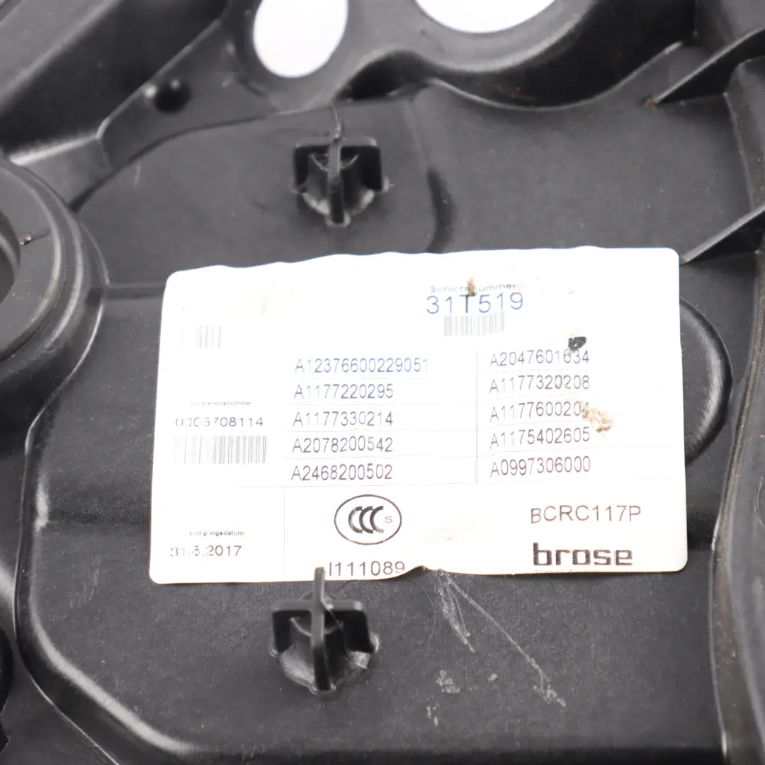 Lève-Vitre Arrière Droit Régulateur Moteur pour Mercedes CLA C117 à propos du numéro de pièce A1177302600 Mercedes CLA C117 Lève-Vitre Arrière Droit Régulateur Moteur - SKU A1177302600 - Numéro de pièce A1177302600