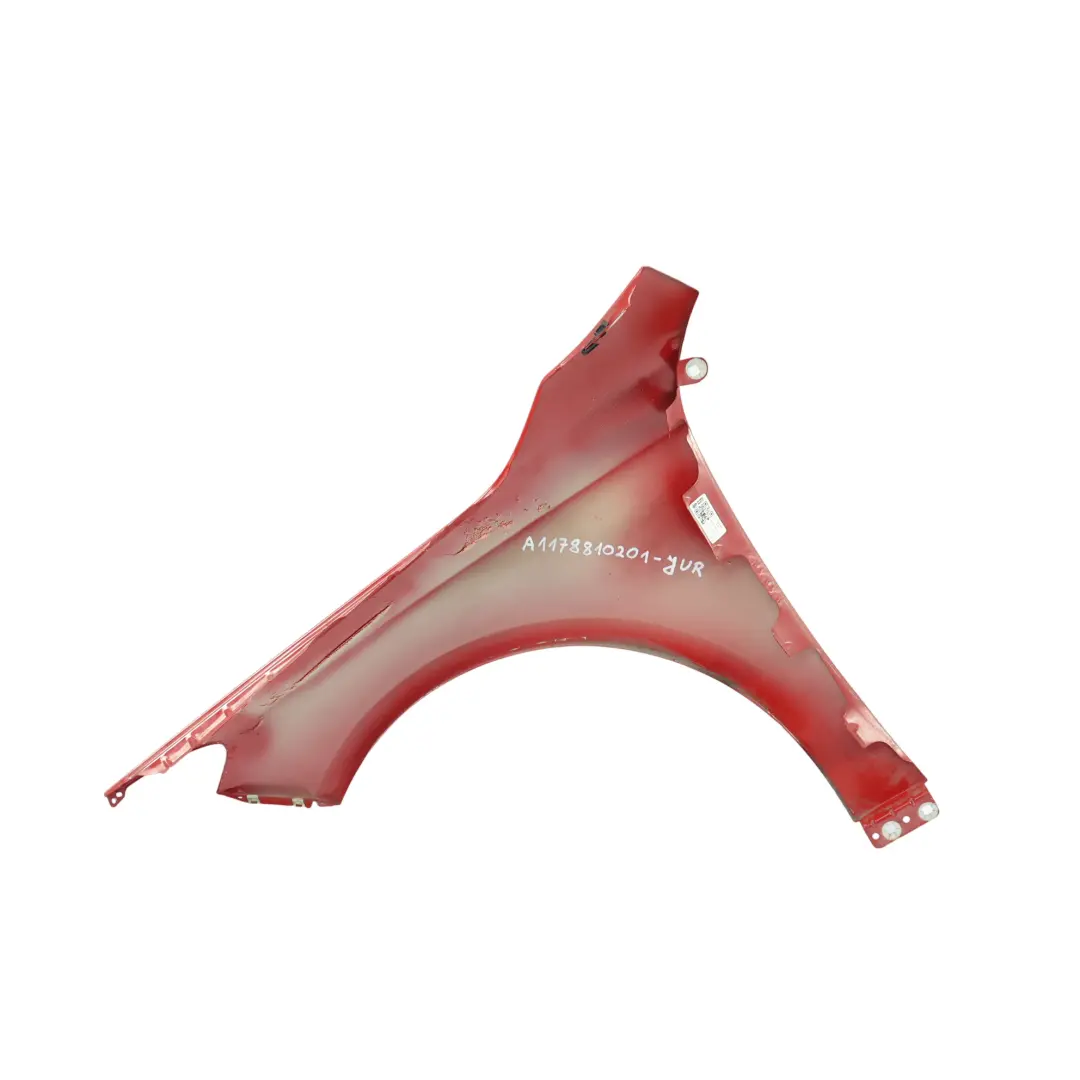 Mercedes C117 Panel Lateral Delantero Derecho Guardabarros Jupiter Red Rojo 589 - SKU A1178810201-JUR - Número de pieza A1178810201