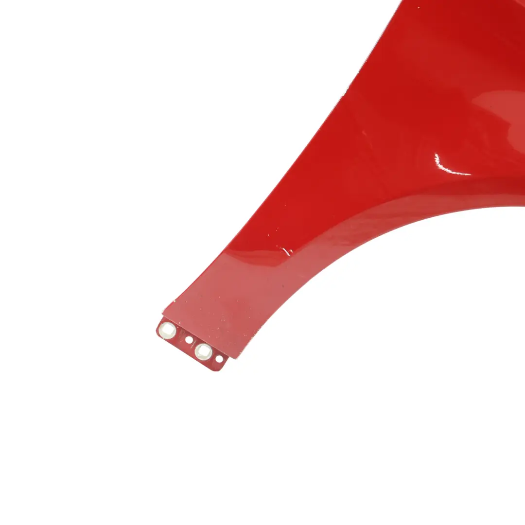 Seitenverkleidung Vorne Rechts Kotflügel Jupiter Red Rot - 589 für Mercedes C117 mit Teilenummer A1178810201 Mercedes C117 Seitenverkleidung Vorne Rechts Kotflügel Jupiter Red Rot - 589 - SKU A1178810201-JUR - Teilenummer A1178810201