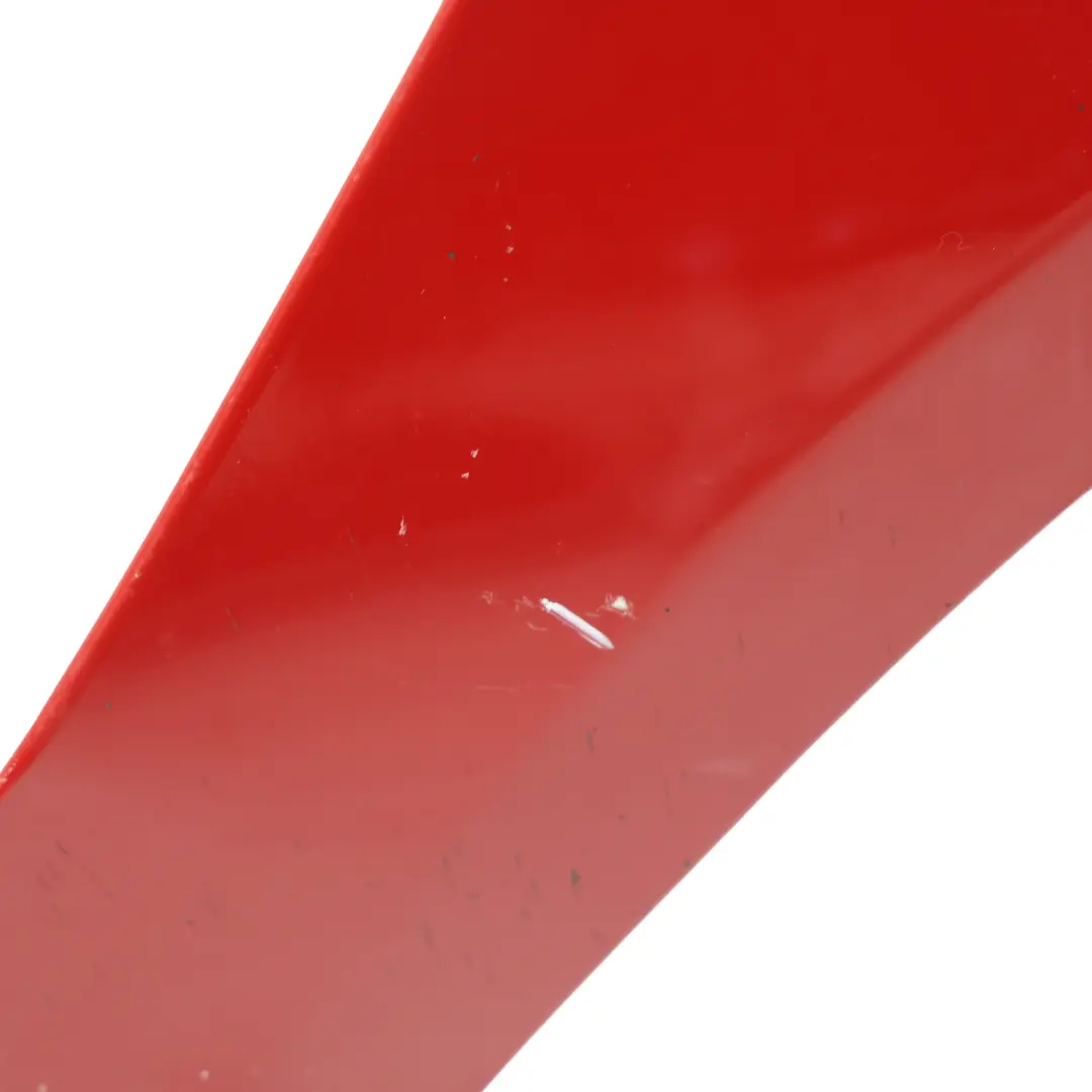 Seitenverkleidung Vorne Rechts Kotflügel Jupiter Red Rot - 589 für Mercedes C117 mit Teilenummer A1178810201 Mercedes C117 Seitenverkleidung Vorne Rechts Kotflügel Jupiter Red Rot - 589 - SKU A1178810201-JUR - Teilenummer A1178810201