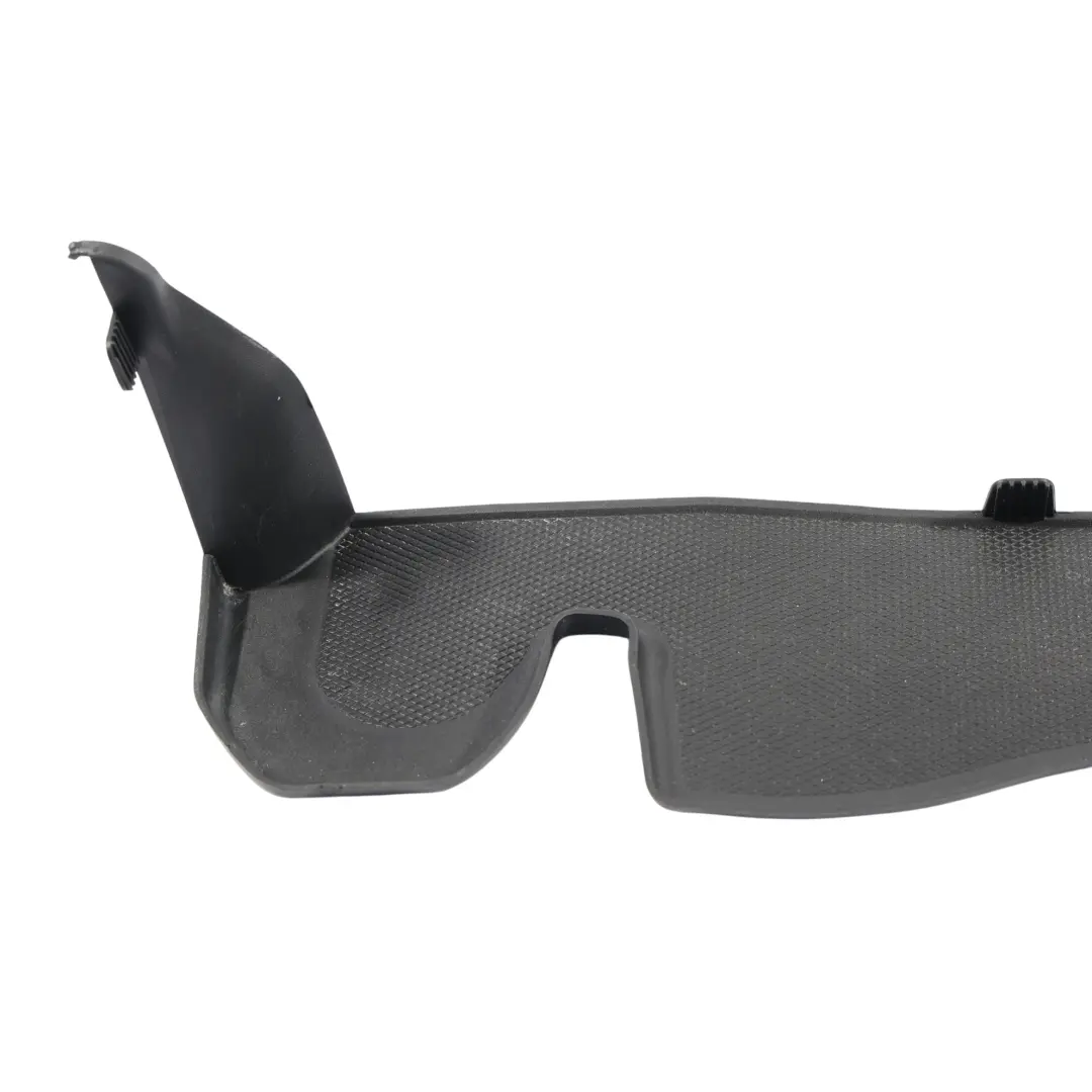 Inserto Panel Bolsillo Puerta Delantera Izquierda para Mercedes CLA C118 con número de pieza A1187270900 Mercedes CLA C118 Inserto Panel Bolsillo Puerta Delantera Izquierda - SKU A1187270900 - Número de pieza A1187270900