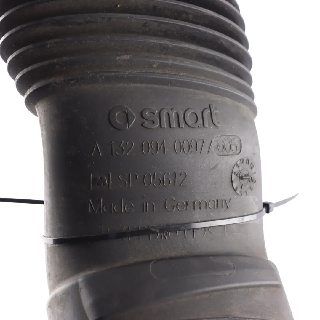 Smart Fortwo A451 C451 Przewód Dolotowy Powietrza M132 Benzyna - SKU A1320940097 - Numer Części A1320940097