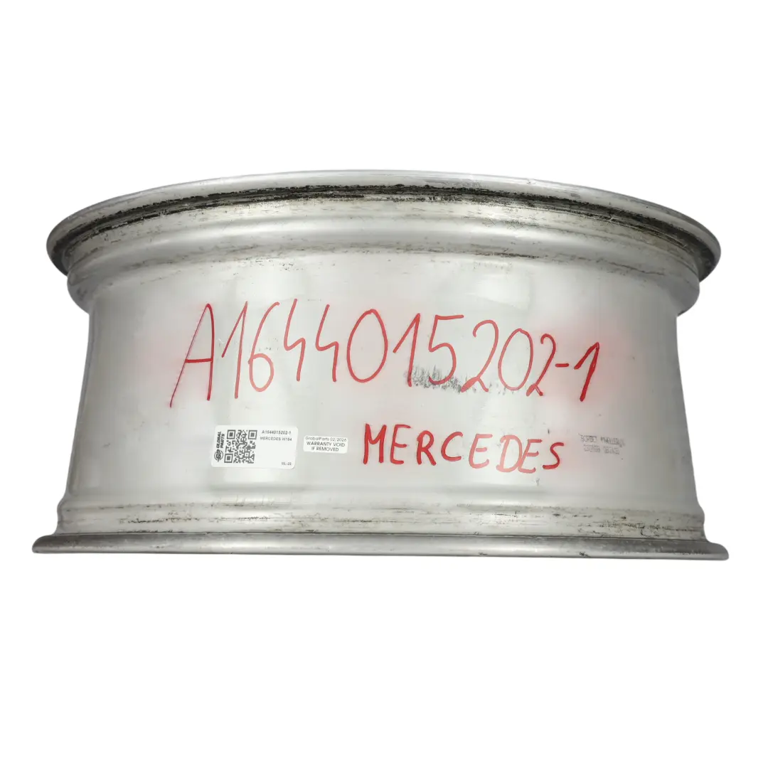 Front Silber Felge 21" 9J ET:60 für Mercedes ML W164 AMG mit Teilenummer A1644015202 Mercedes ML W164 AMG Front Silber Felge 21" 9J ET:60 - SKU A1644015202-1 - Teilenummer A1644015202