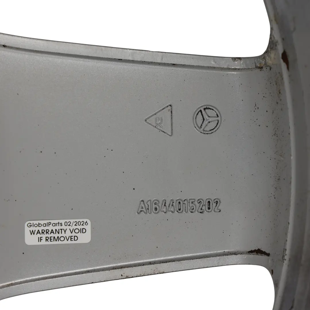 Front Silver Wheel Alloy Rim 21" 9J ET:60 to Mercedes ML W164 AMG with Part number A1644015202 Mercedes ML W164 AMG Front Silver Wheel Alloy Rim 21" 9J ET:60 - SKU A1644015202-1 - Part number A1644015202