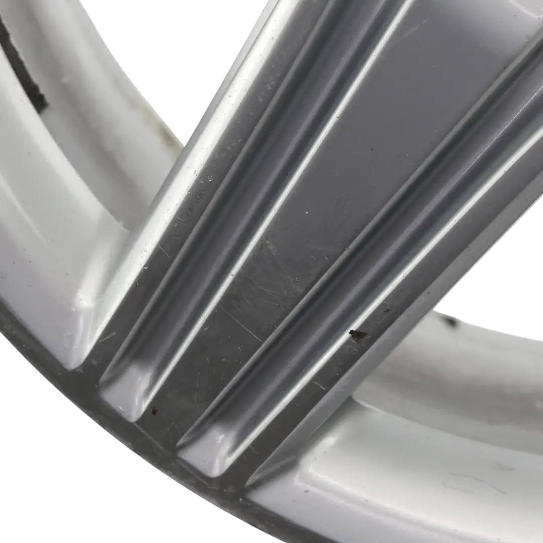 Silberne AMG Felge 21" 9J ET:48 5-Speichen für Mercedes ML W164 mit Teilenummer A1644015302 Mercedes ML W164 Silberne AMG Felge 21" 9J ET:48 5-Speichen - SKU A1644015302-1 - Teilenummer A1644015302