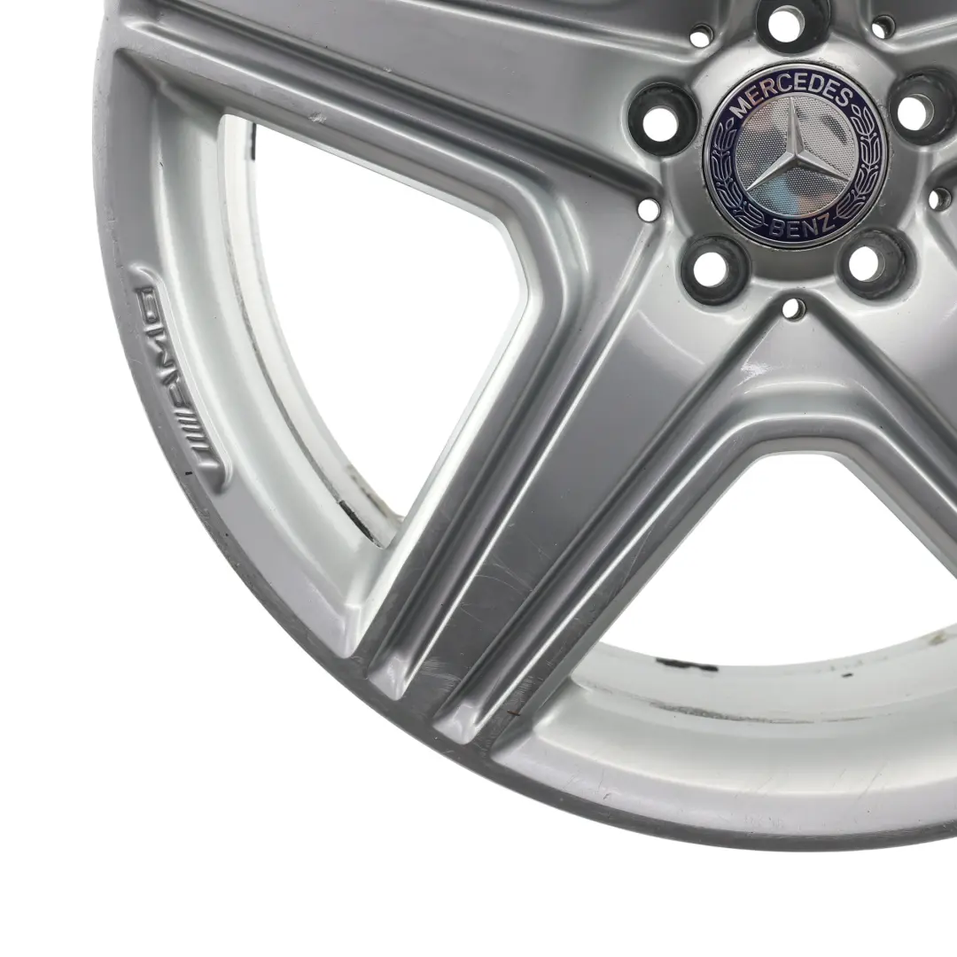 Srebrna Felga Aluminiowa AMG 21" 9J ET:48 do Mercedes ML W164 o numerze A1644015302 Mercedes ML W164 Srebrna Felga Aluminiowa AMG 21" 9J ET:48 - SKU A1644015302-2 - Numer Części A1644015302
