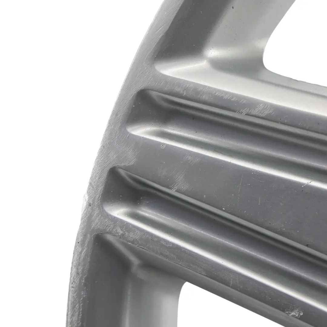 Srebrna Felga Aluminiowa AMG 21" 9J ET:48 do Mercedes ML W164 o numerze A1644015302 Mercedes ML W164 Srebrna Felga Aluminiowa AMG 21" 9J ET:48 - SKU A1644015302-2 - Numer Części A1644015302