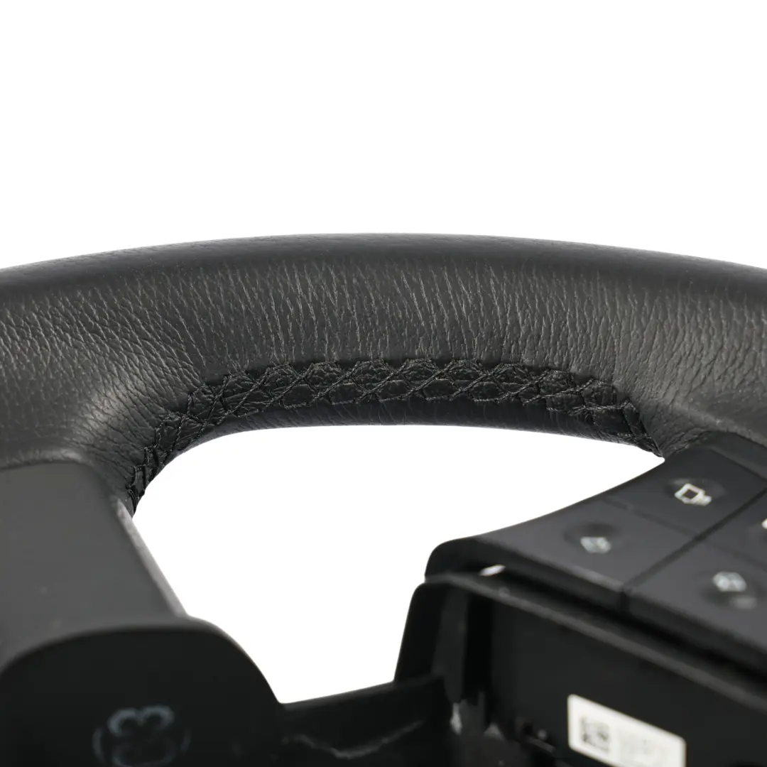 Mercedes-Benz Classe B W245 Volant multifonctions en cuir noir pour à propos du numéro de pièce A1644601403 Mercedes-Benz Classe B W245 Volant multifonctions en cuir noir - SKU A1644601403 - Numéro de pièce A1644601403