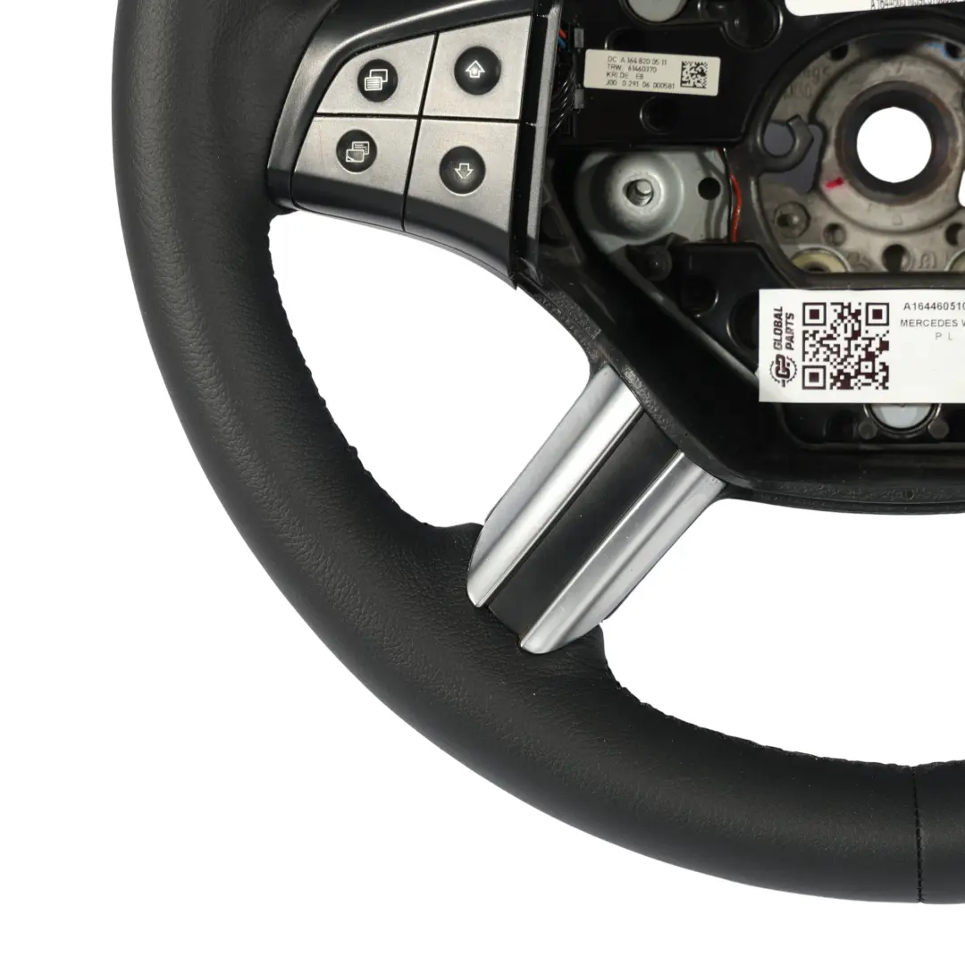 Mercedes ML W164 NOUVEAU Volant en cuir avec filets noirs - SKU A1644605103-1 - Numéro de pièce A1644605103