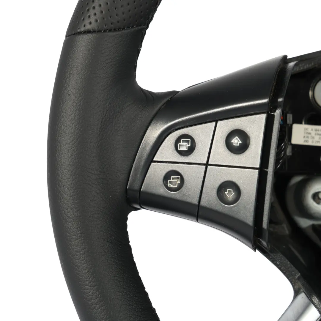 NUOVO Volante in pelle con filettature nere per Mercedes ML W164 con numero di parte A1644605103 Mercedes ML W164 NUOVO Volante in pelle con filettature nere - SKU A1644605103-1 - Numero di parte A1644605103