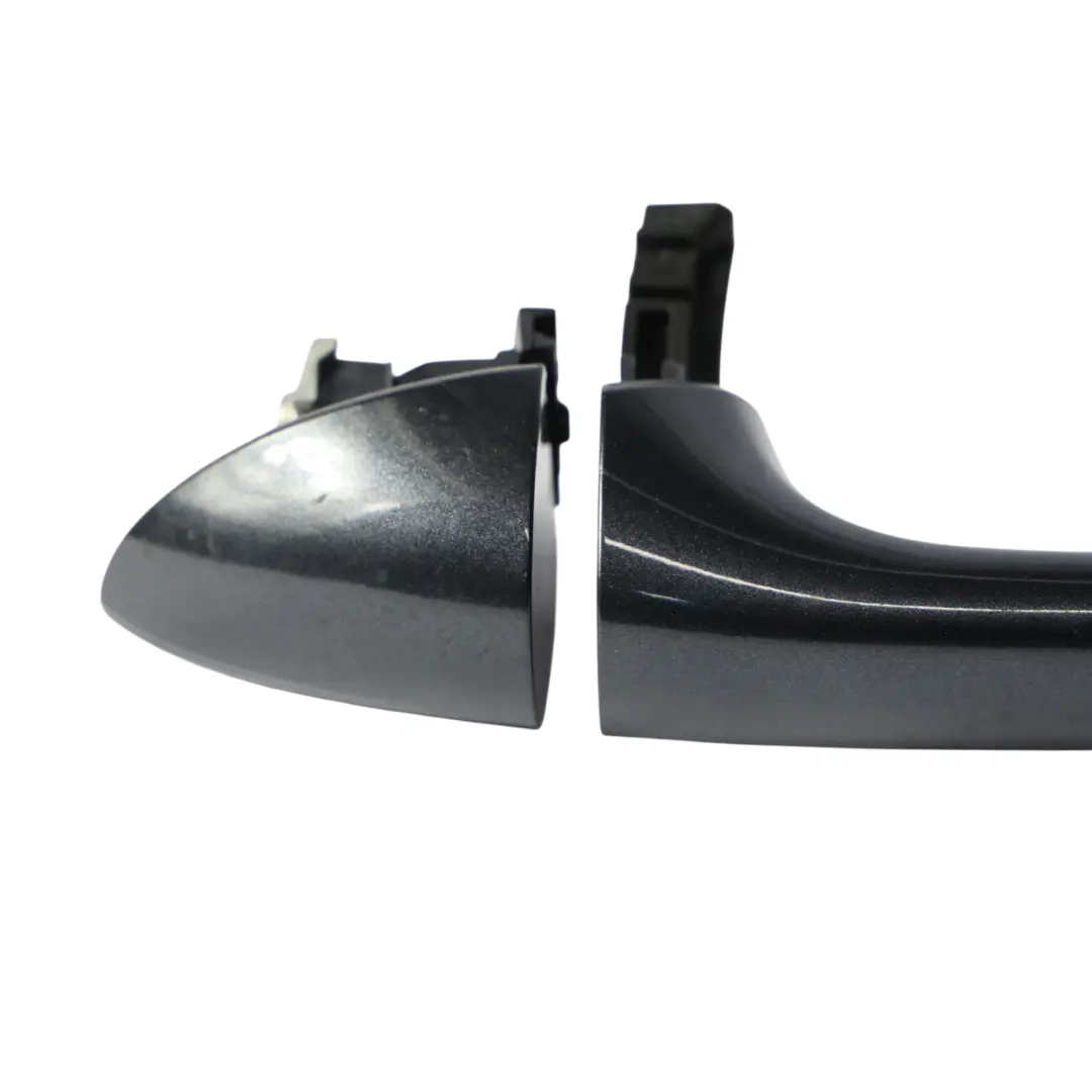 Klamka Drzwi Lewy Tył Szara Tenorite Grey - 755 do Mercedes W164 W251 o numerze A1647660101 Mercedes W164 W251 Klamka Drzwi Lewy Tył Szara Tenorite Grey - 755 - SKU A1647660101-TNG - Numer Części A1647660101